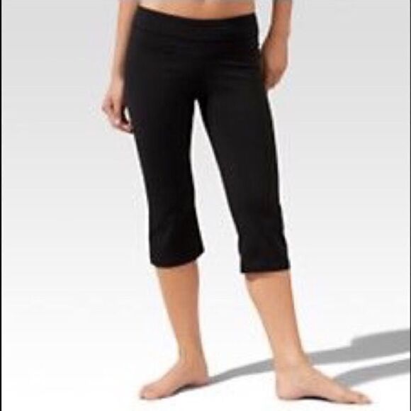 LUCY POWER COMPRESSION FLARE CROPPED LEGGINGS - Picture 1 of 6